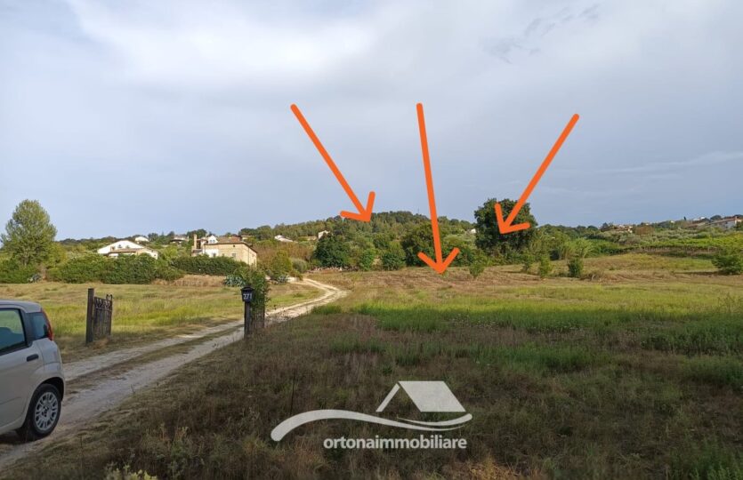 Vendesi terreno con unità collabente, Lanciano c.da Santa Giusta