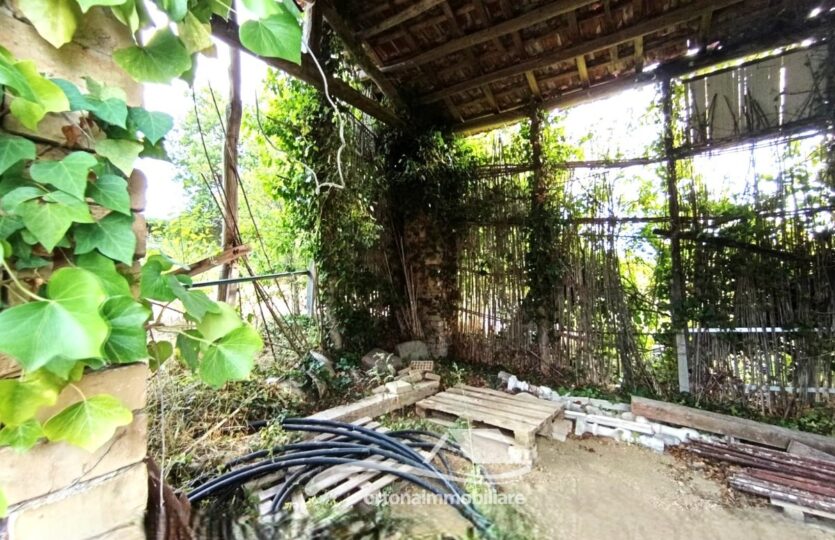 Vendesi terreno con unità collabente, Lanciano c.da Santa Giusta