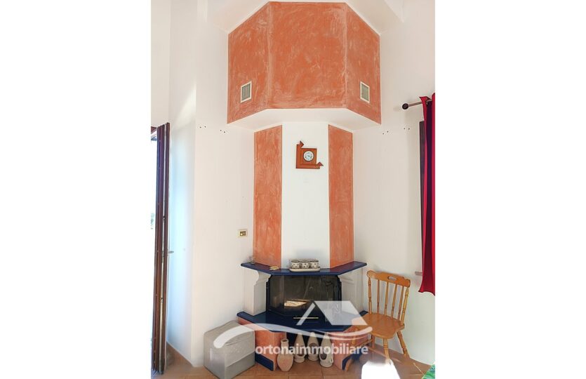 Vendesi appartamento in villa, Ortona c.da San Donato