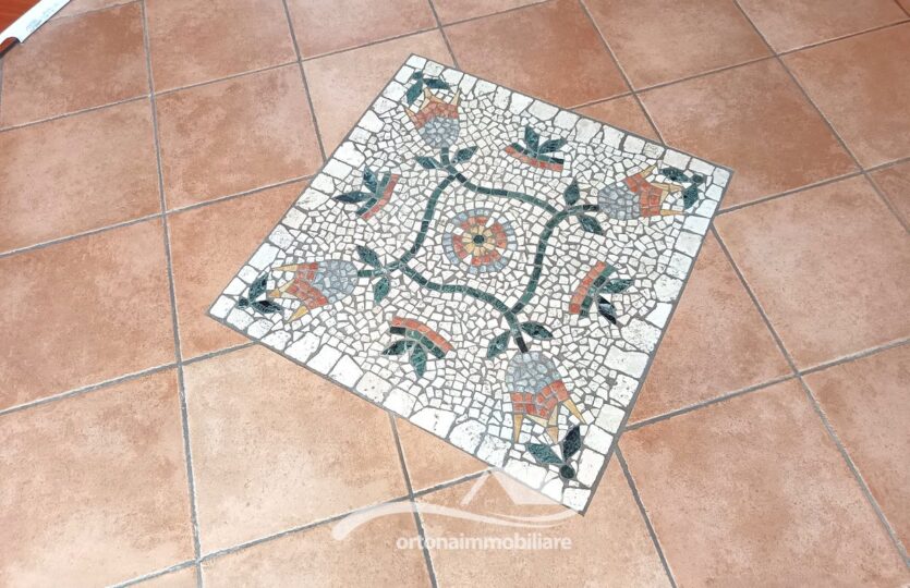 Vendesi appartamento in villa, Ortona c.da San Donato