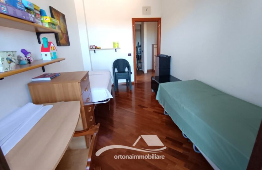 Vendesi appartamento in villa, Ortona c.da San Donato