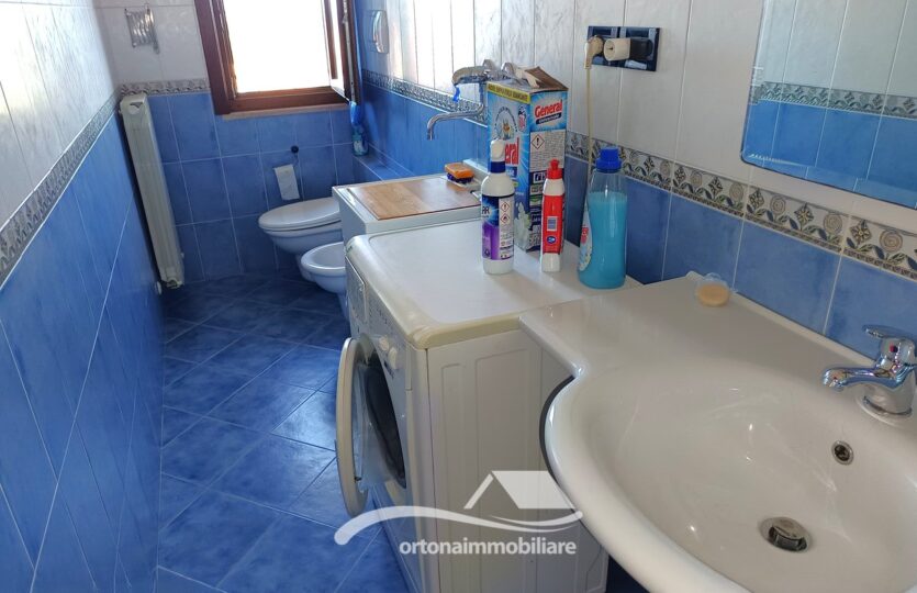Vendesi appartamento in villa, Ortona c.da San Donato