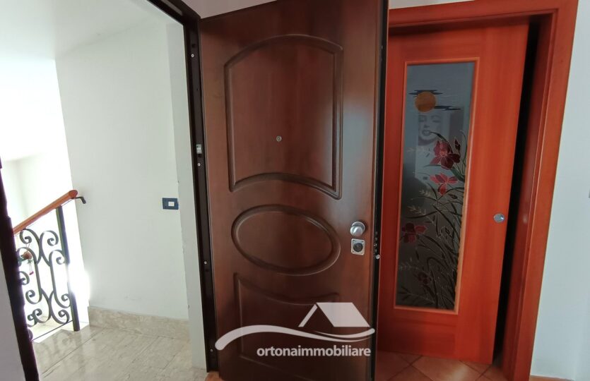 Vendesi appartamento in villa, Ortona c.da San Donato
